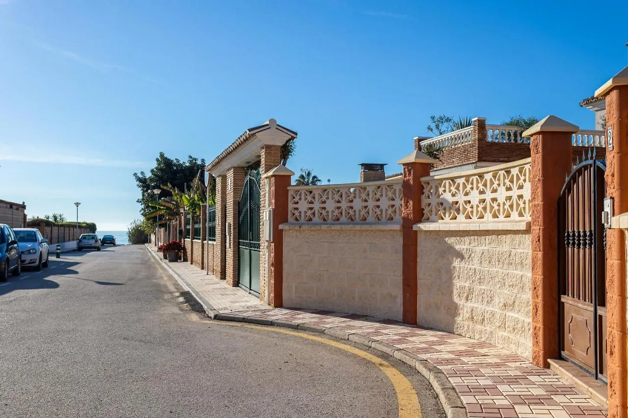 Sun, Relax, Climatized Pool & Steps To The Beach By Mellow Velez Malaga Villa